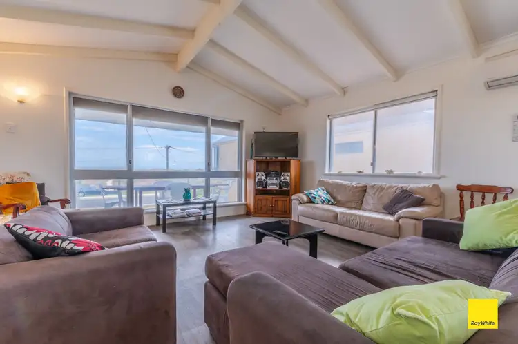 5A GINGIN Road, Lancelin WA 6044