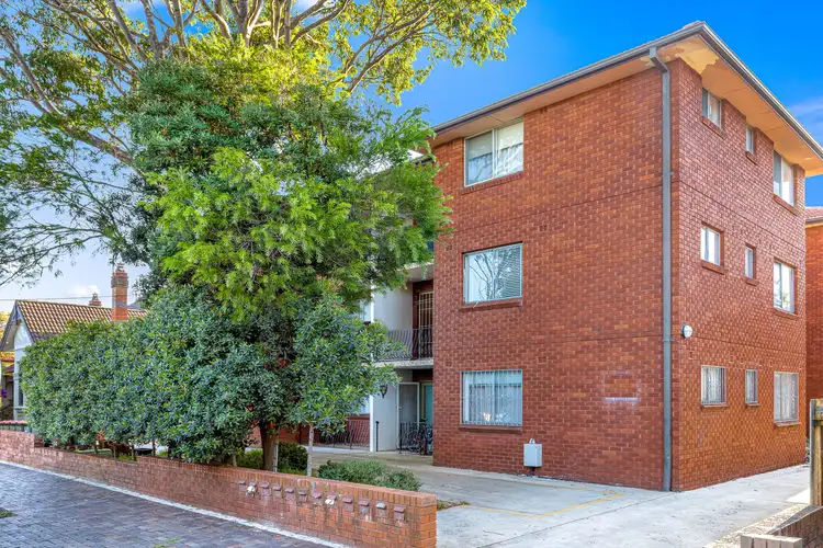 3/12 Woodbury Street, Marrickville NSW 2204