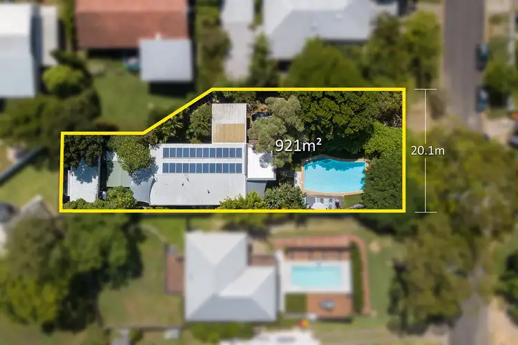 17 Normanton Street, Stafford Heights QLD 4053