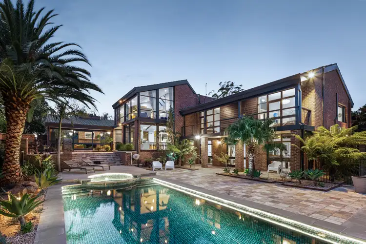 4 Ambleside Close, Frankston South VIC 3199