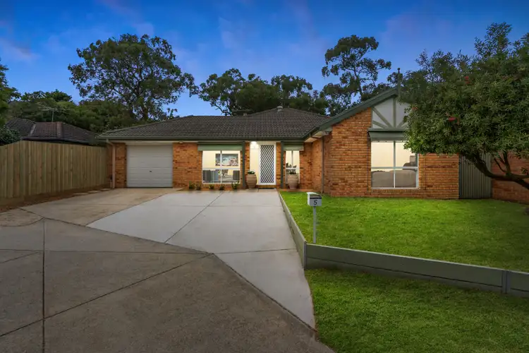 5 Saltbush Glade, Frankston VIC 3199