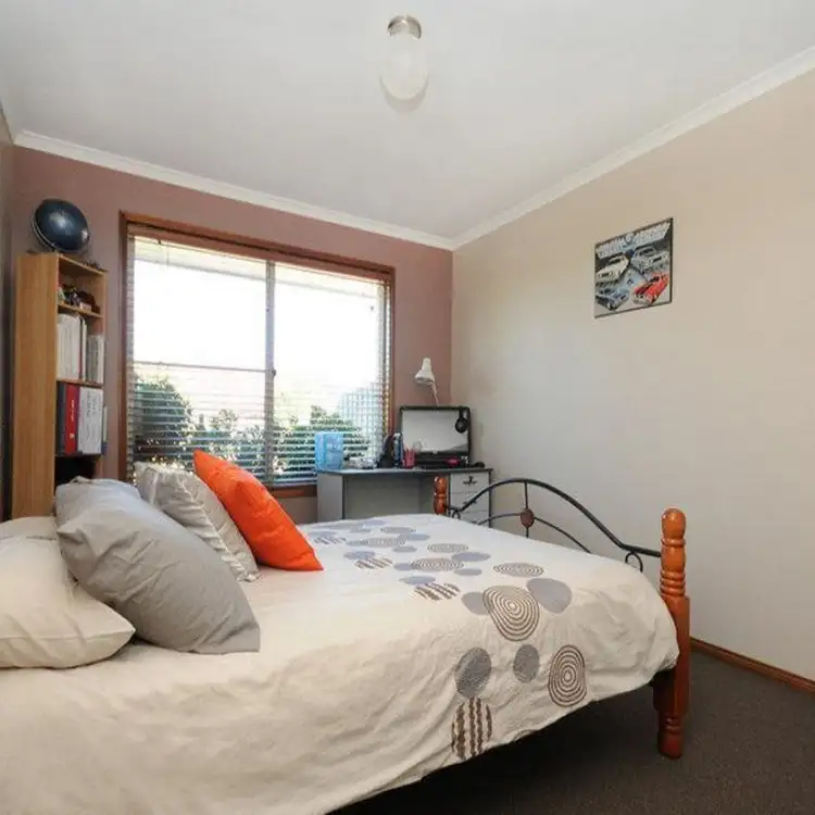 Fifth view of Homely unit listing, 1/383 Greenwattle Street, Wilsonton QLD 4350