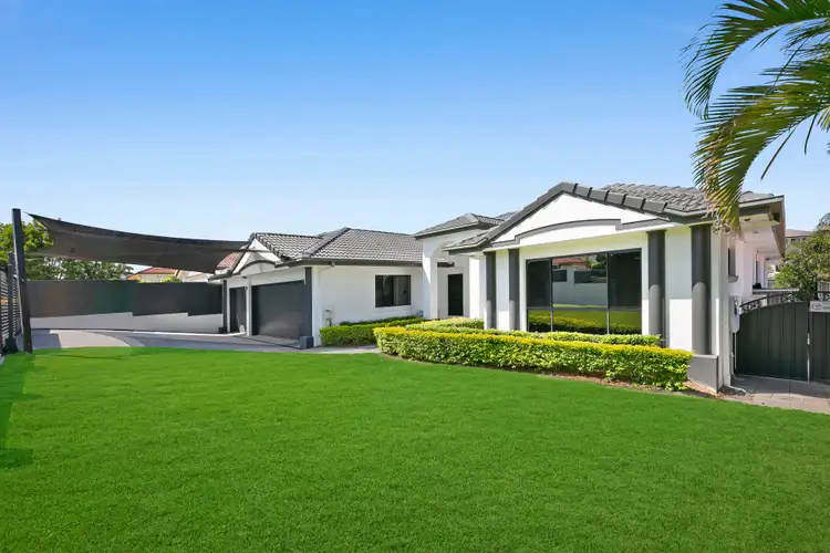 Second view of Homely house listing, 10 Nottinghill Gate Drive, Arundel QLD 4214