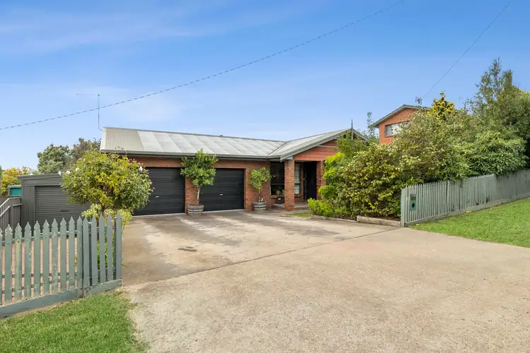 33 Barkly Street West, Ararat VIC 3377