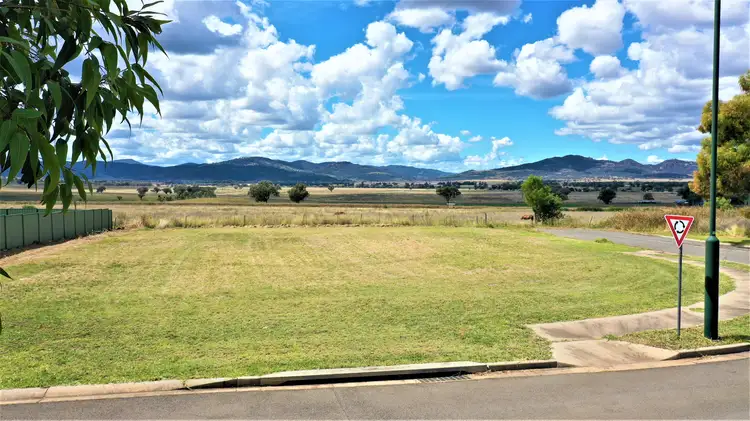 9 Morning View Close, Quirindi NSW 2343