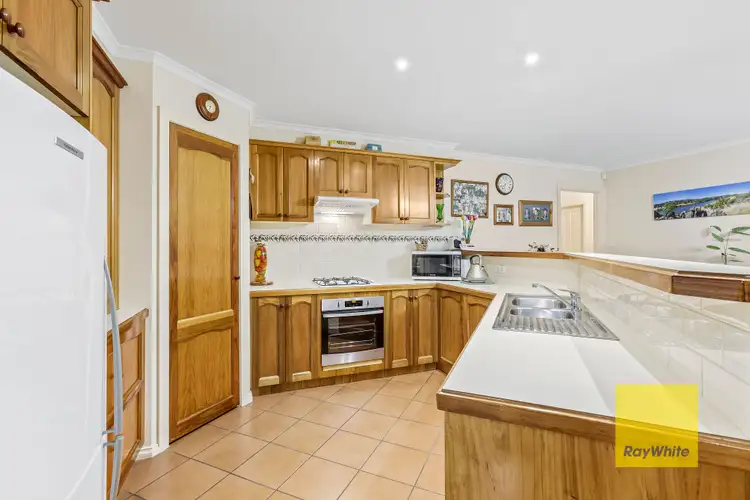 Fifth view of Homely house listing, 2 O'Driscol Court, Highton VIC 3216