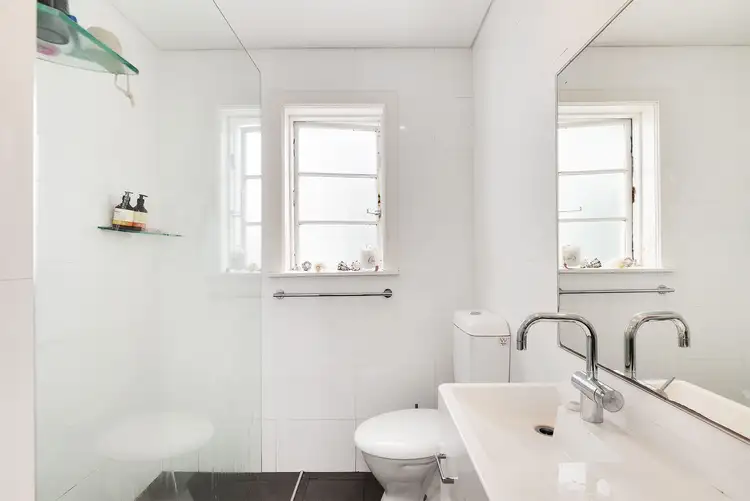 Fifth view of Homely apartment listing, 3/274 Campbell Parade, Bondi NSW 2026