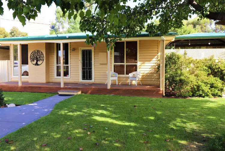 17 Mitchell Avenue, Tatura VIC 3616