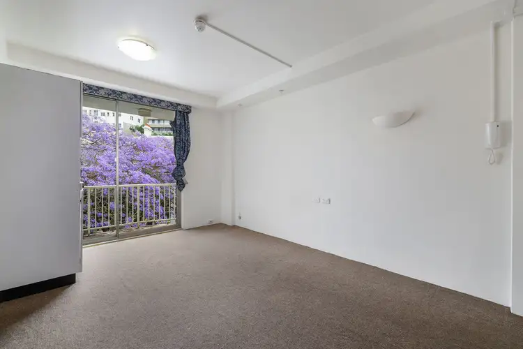 Third view of Homely studio listing, 427/4-14 Roslyn Gardens, Rushcutters Bay NSW 2011