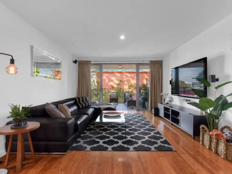 Main view of Homely apartment listing, 2/72 Harcourt Street, New Farm QLD 4005