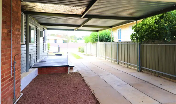 6 Wilson Avenue