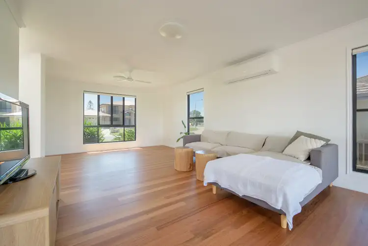Second view of Homely house listing, 3 Kensington Place, Kin Kora QLD 4680