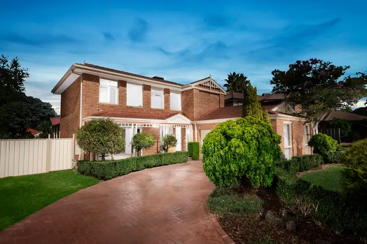 4 Nagle Court, Rowville VIC 3178