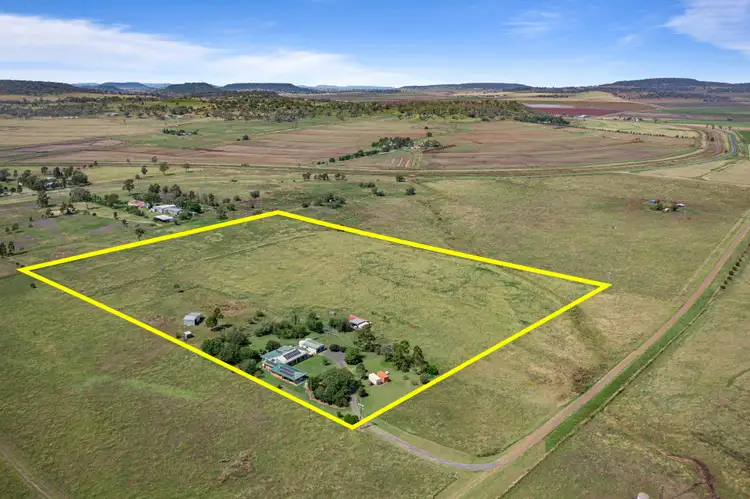 66 West Road, Cambooya QLD 4358