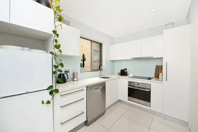 Third view of Homely apartment listing, 4/162 Oberon Street, Coogee NSW 2034