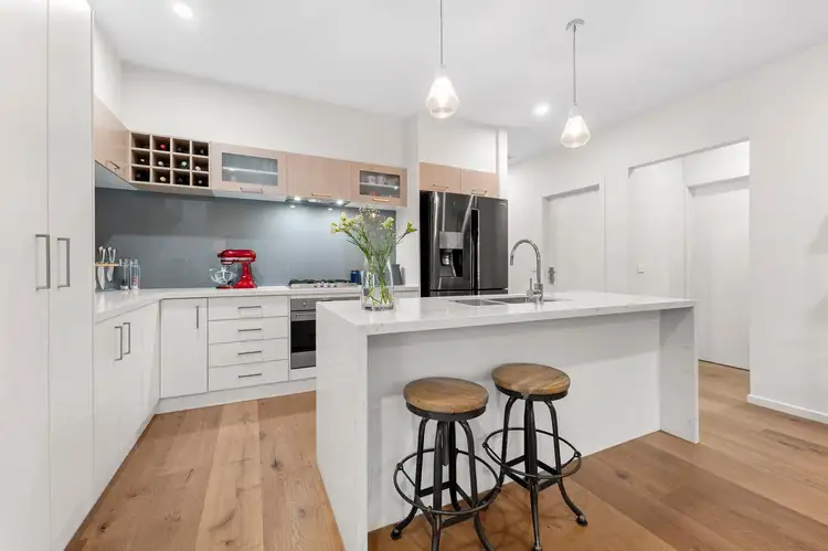 Fifth view of Homely house listing, 2 Bernese Way, South Morang VIC 3752