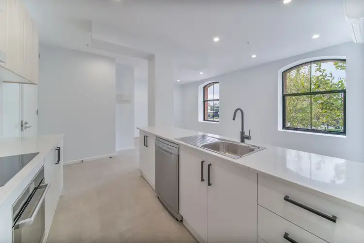 Fourth view of Homely apartment listing, 1/2-4 Queen Street, Bendigo VIC 3550