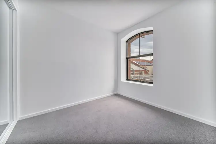 Third view of Homely apartment listing, 2/2-4 Queen Street, Bendigo VIC 3550
