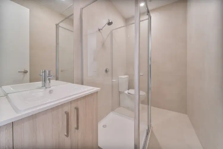 Fifth view of Homely apartment listing, 2/2-4 Queen Street, Bendigo VIC 3550