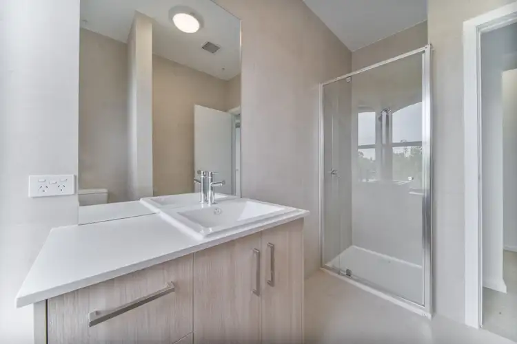 Fifth view of Homely apartment listing, 10/2-4 Queen Street, Bendigo VIC 3550