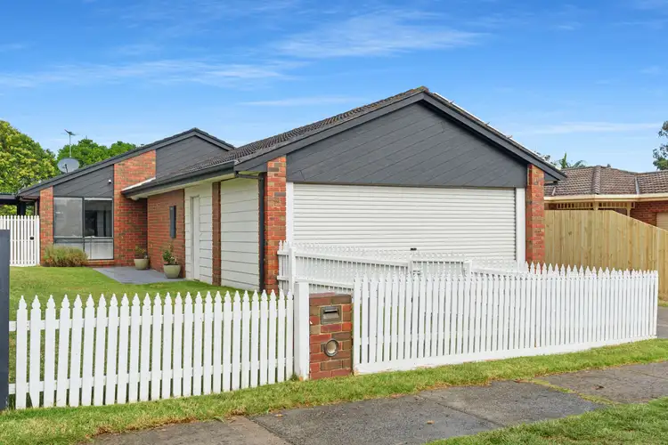 22 Heysen Drive, Skye VIC 3977