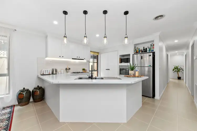 Fourth view of Homely house listing, 7 Muscat Avenue, Burnside Heights VIC 3023