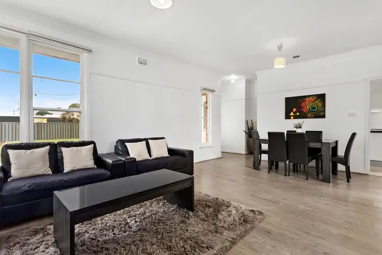 Fourth view of Homely townhouse listing, 1/1091 North Road, Hughesdale VIC 3166