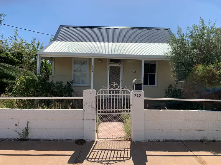 242 Mercury Street, Broken Hill NSW 2880