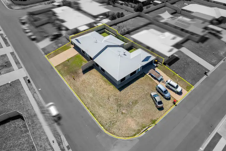 Second view of Homely semi-detached listing, 10 Scenic Drive, Emerald QLD 4720