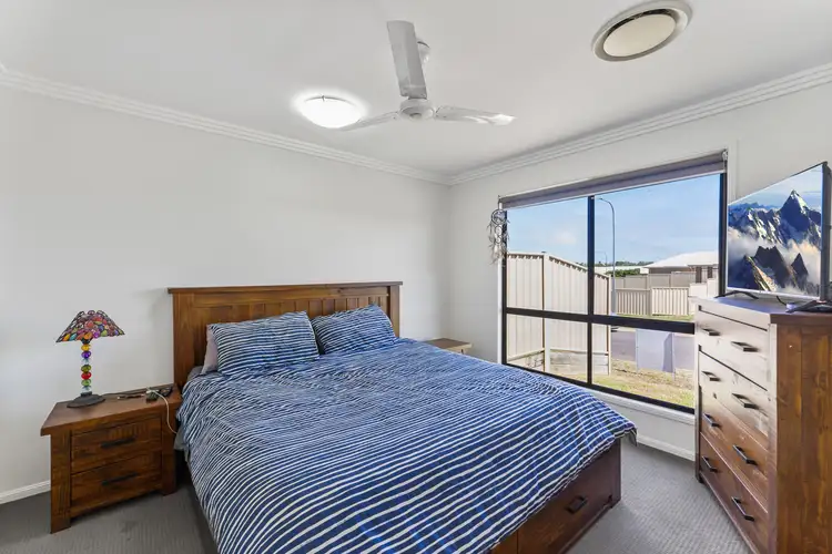 Seventh view of Homely semi-detached listing, 10 Scenic Drive, Emerald QLD 4720