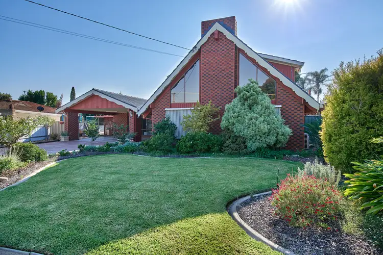 21 Huron Crescent, Lake Albert NSW 2650