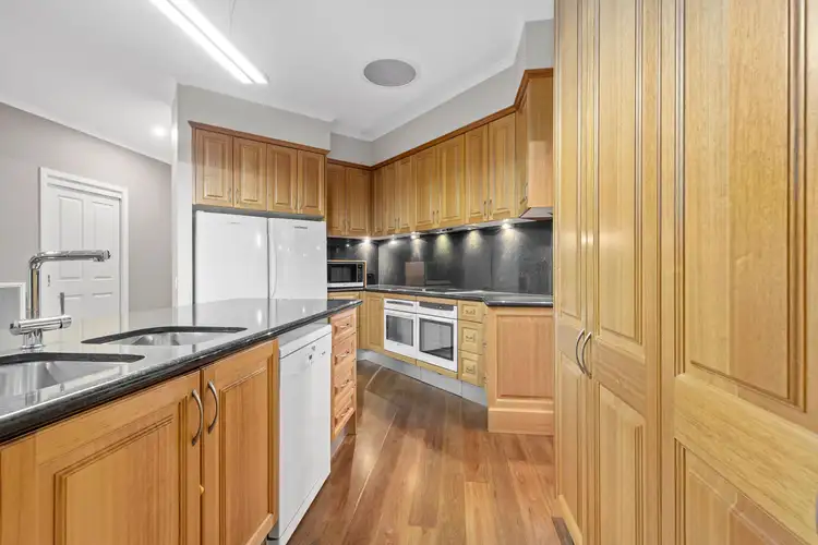 Sixth view of Homely house listing, 1 Abrahams Court, Burwood VIC 3125