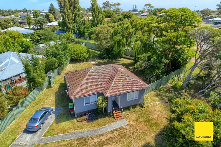 8 Banks Street, Lockyer WA 6330