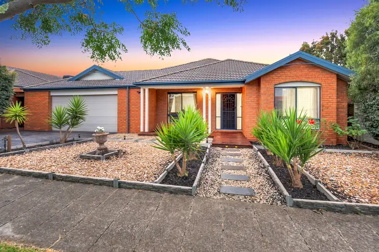 Main view of Homely house listing, 6 Long Island Circuit, Craigieburn VIC 3064