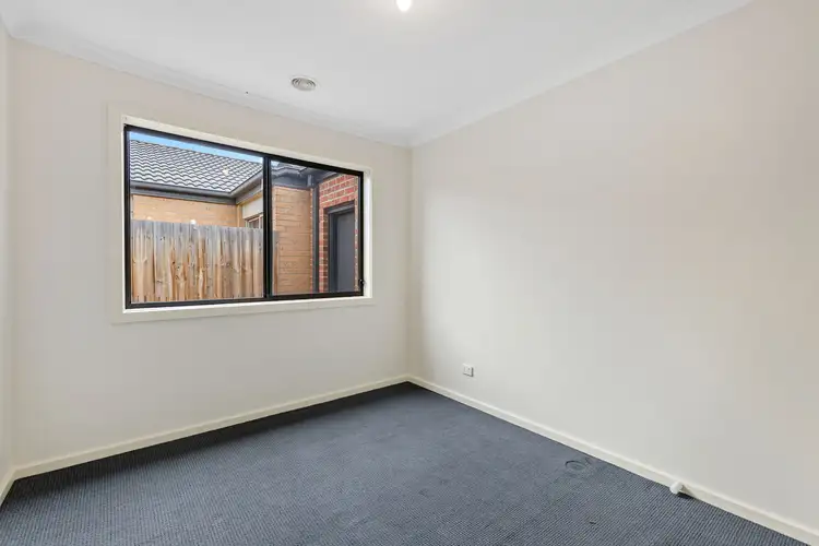 Sixth view of Homely house listing, 17 Phoenix Circuit, Brookfield VIC 3338