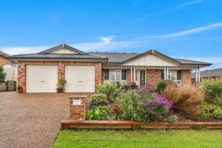 11 Macleay Place, Albion Park NSW 2527