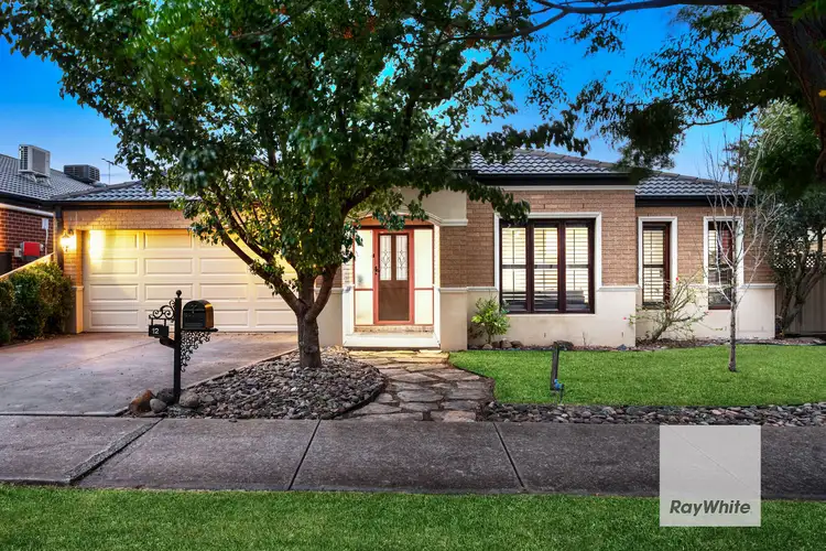 12 Clarence Way, Taylors Hill VIC 3037