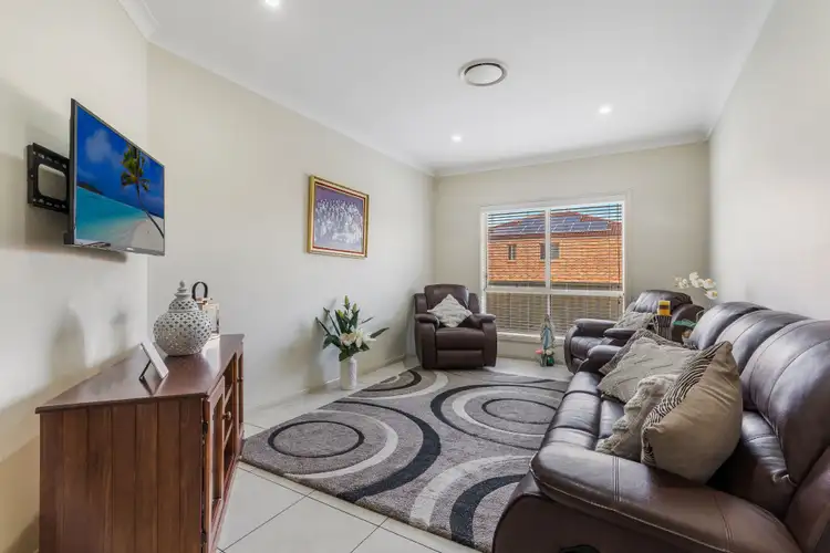 Fifth view of Homely house listing, 7 Pontville Close, West Hoxton NSW 2171