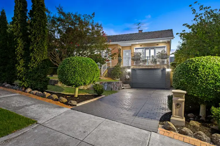 1 Alimar Road, Glen Waverley VIC 3150