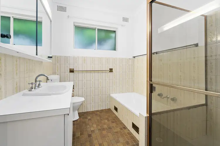 Fourth view of Homely unit listing, 4/72 Noble Street, Allawah NSW 2218