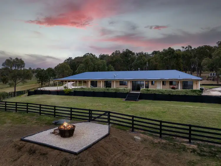 210 James White Drive, Fosters Valley NSW 2795