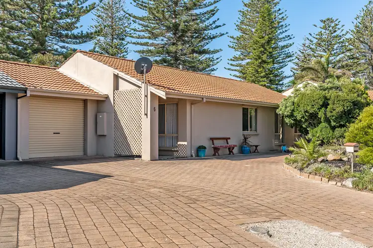 Second view of Homely house listing, 6 Canada Court, North Haven SA 5018