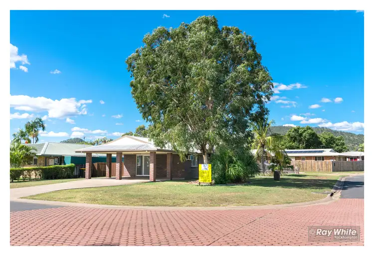 1 Dunbavan Place, Norman Gardens QLD 4701