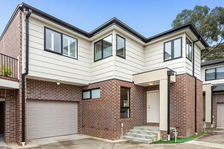 Main view of Homely townhouse listing, 2/21 Beddows Street, Burwood VIC 3125