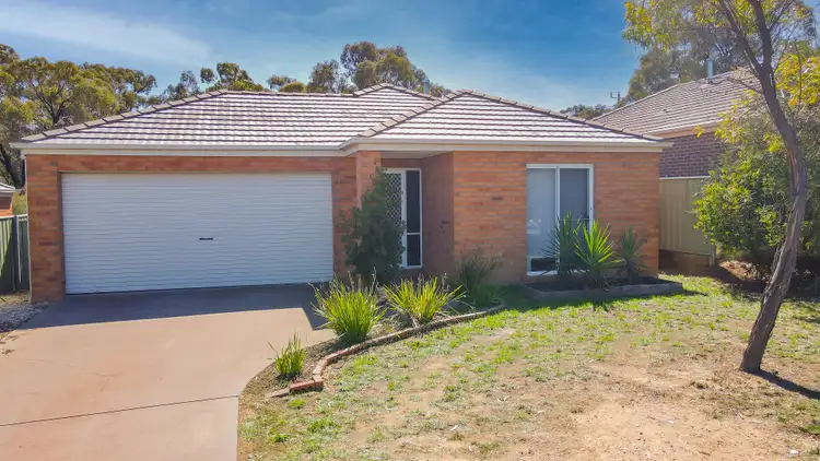 Second view of Homely house listing, 25 Vista Street, Eaglehawk VIC 3556