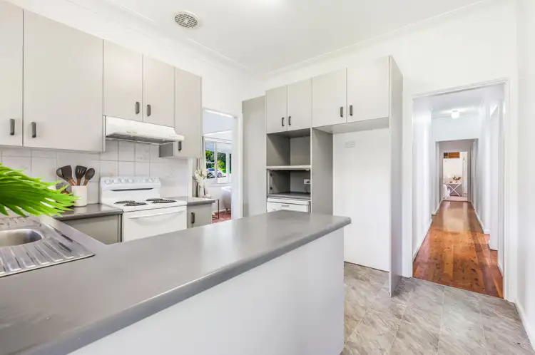 Fourth view of Homely house listing, 1 Sapphire Crescent, Tamworth NSW 2340