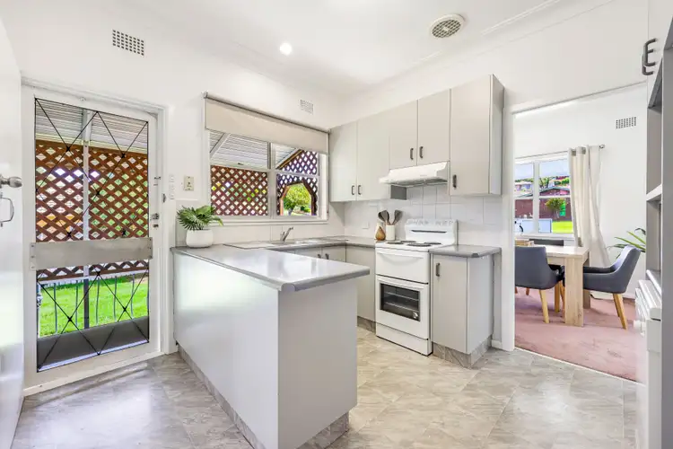 Fifth view of Homely house listing, 1 Sapphire Crescent, Tamworth NSW 2340