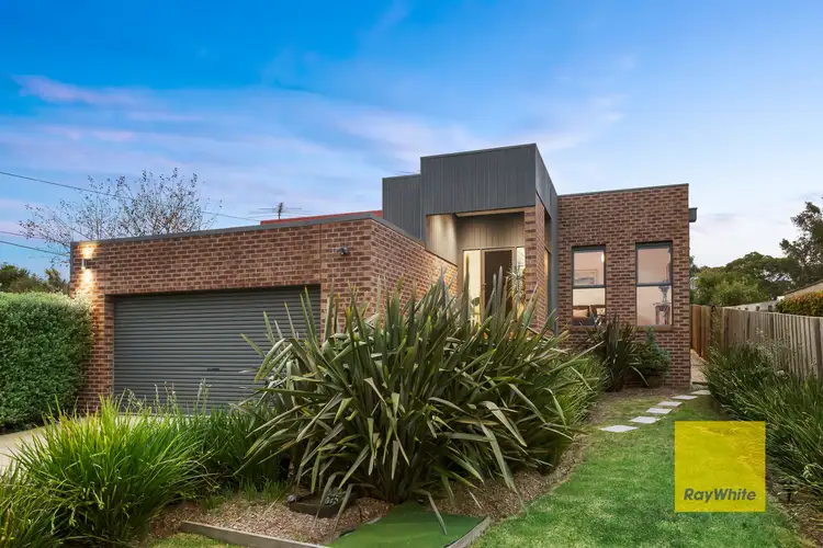 1/4 Arthur Street, Hamlyn Heights VIC 3215
