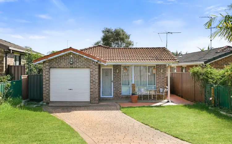 22 Kenny Close, St Helens Park NSW 2560