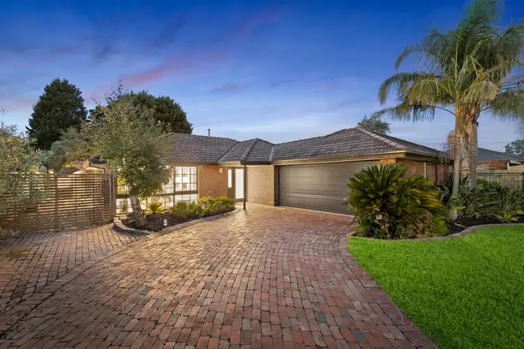 16 Everglades Court, Rowville VIC 3178